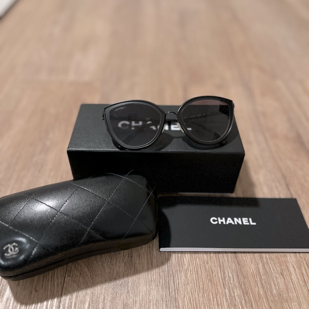 CHANEL Black Sunglasses